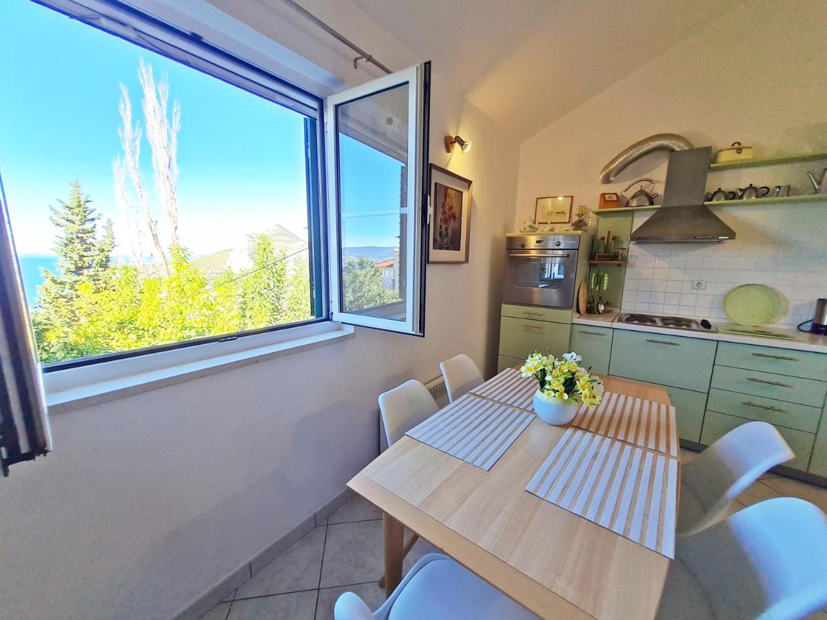 Apartment Ivana Borak 오미스 외부 사진
