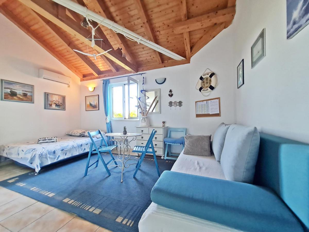 Apartment Ivana Borak 오미스 외부 사진