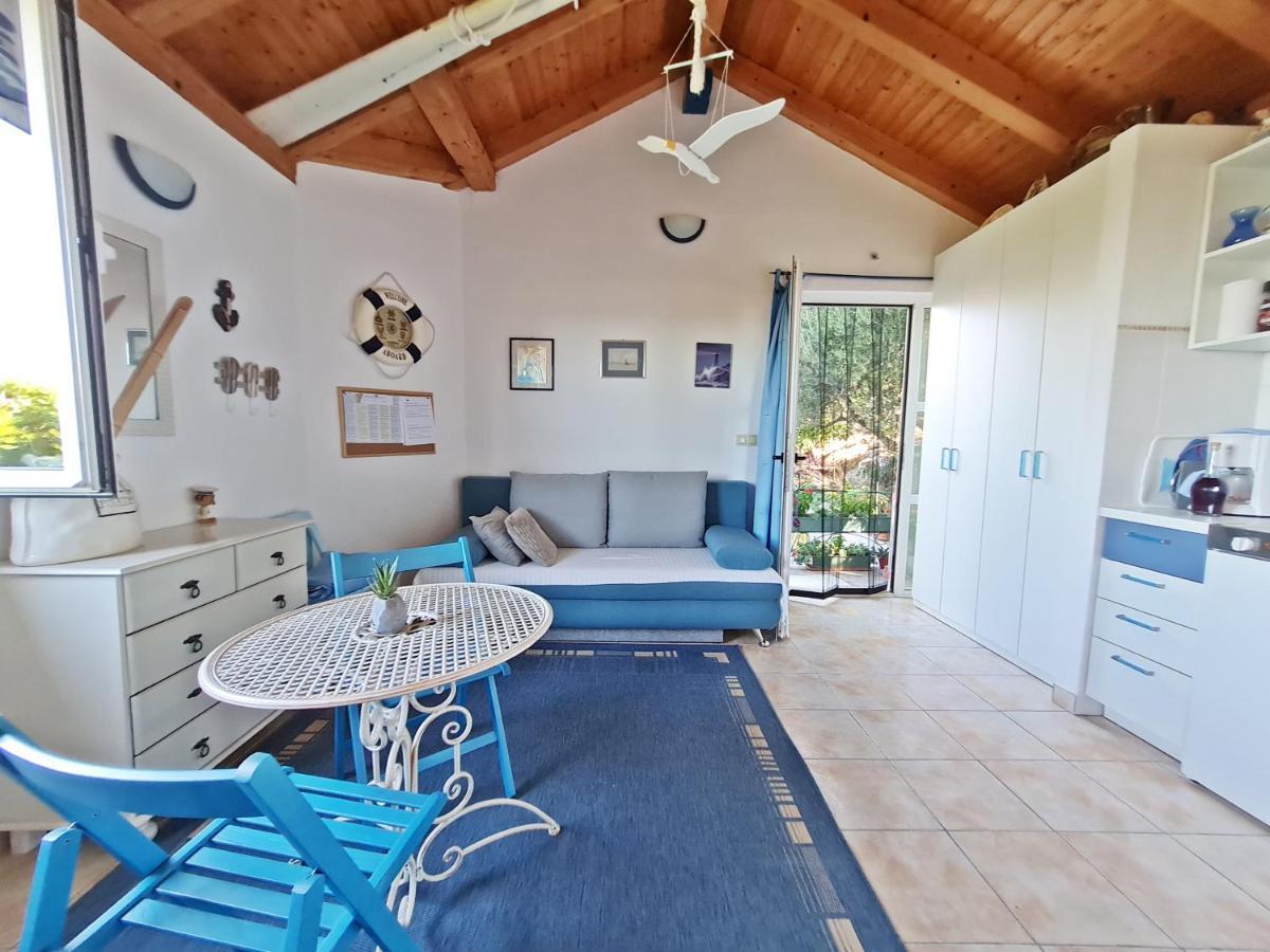 Apartment Ivana Borak 오미스 외부 사진